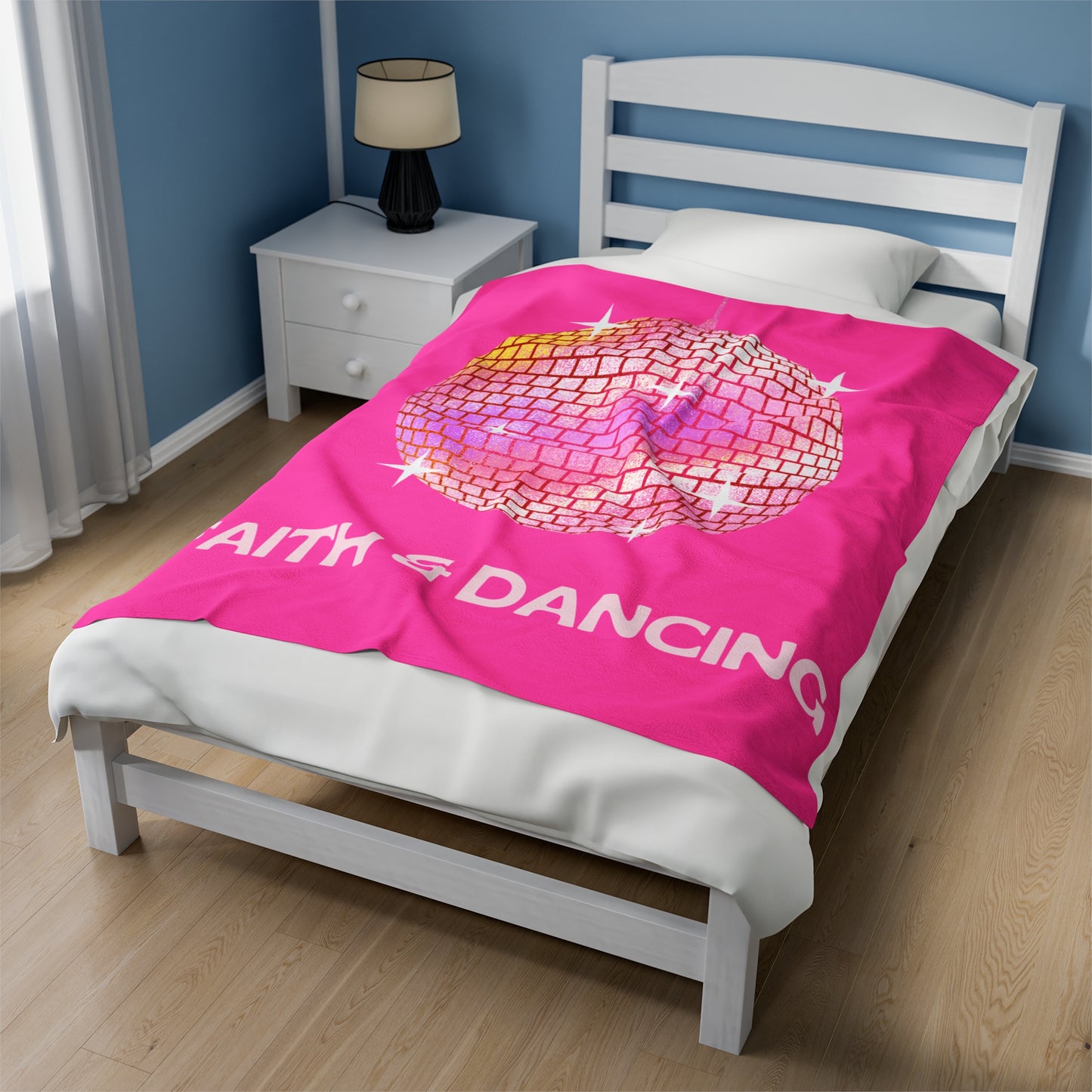 Blanket For Faithful Women Who Dance, Perfect For Religious Students, Teachers, Perfect Gift For Christian Faith, Catholic School & Faithful Individuals
